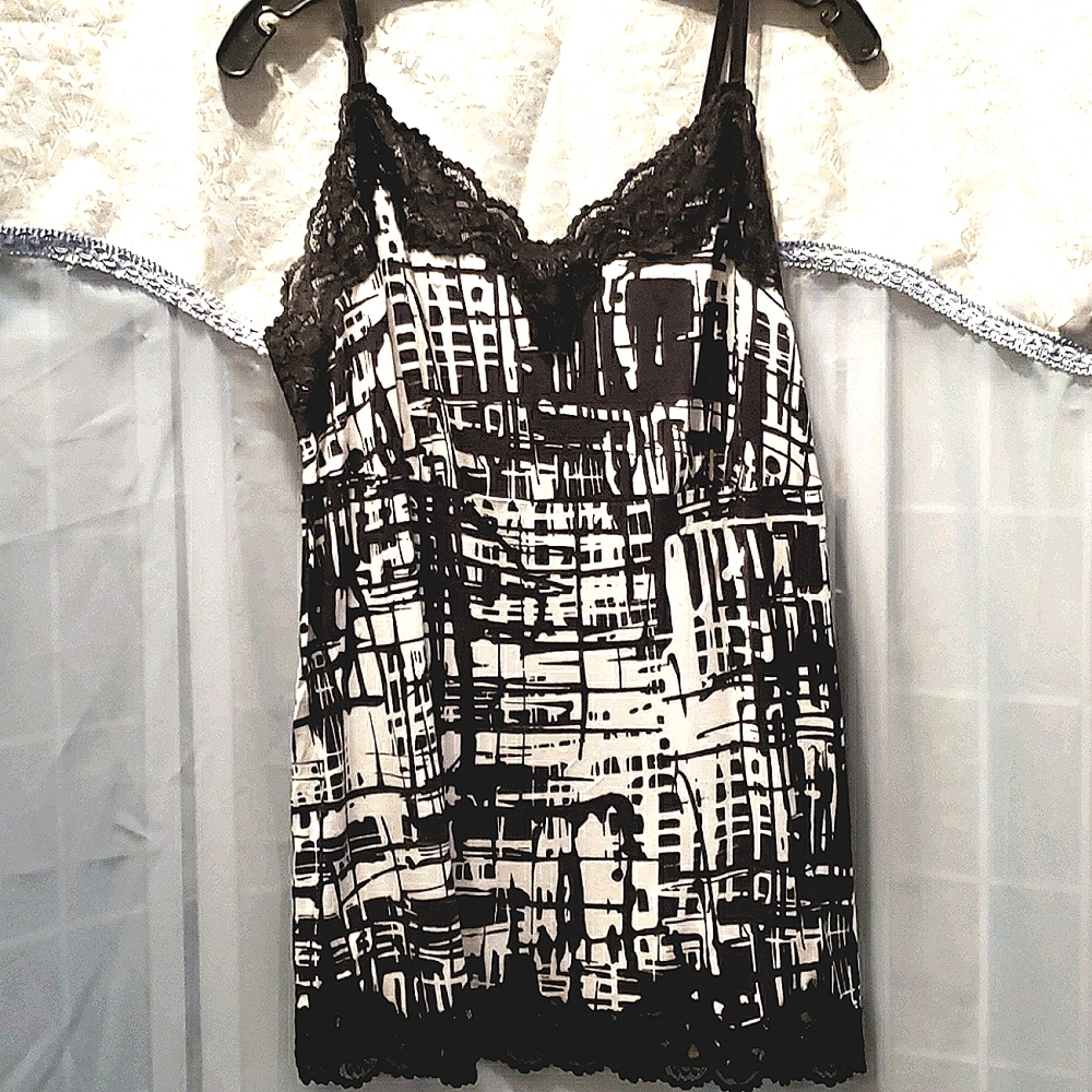 LANE BRYANT LACE TRIM BLK/WHT CAMI SZ 14/16